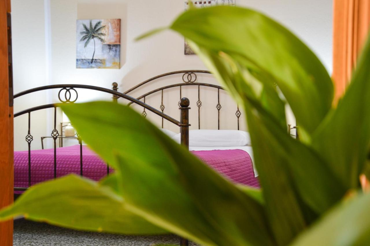 B&B La Genziana 丰尼 外观 照片